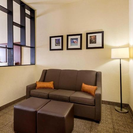 Comfort Suites Near Nasa - Clear Lake Webster Εξωτερικό φωτογραφία