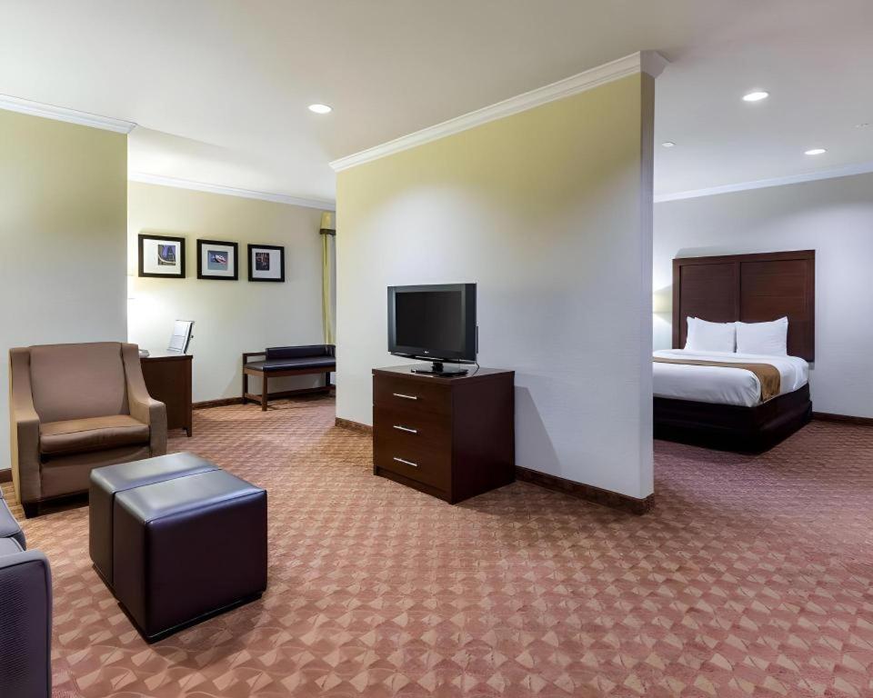 Comfort Suites Near Nasa - Clear Lake Webster Εξωτερικό φωτογραφία