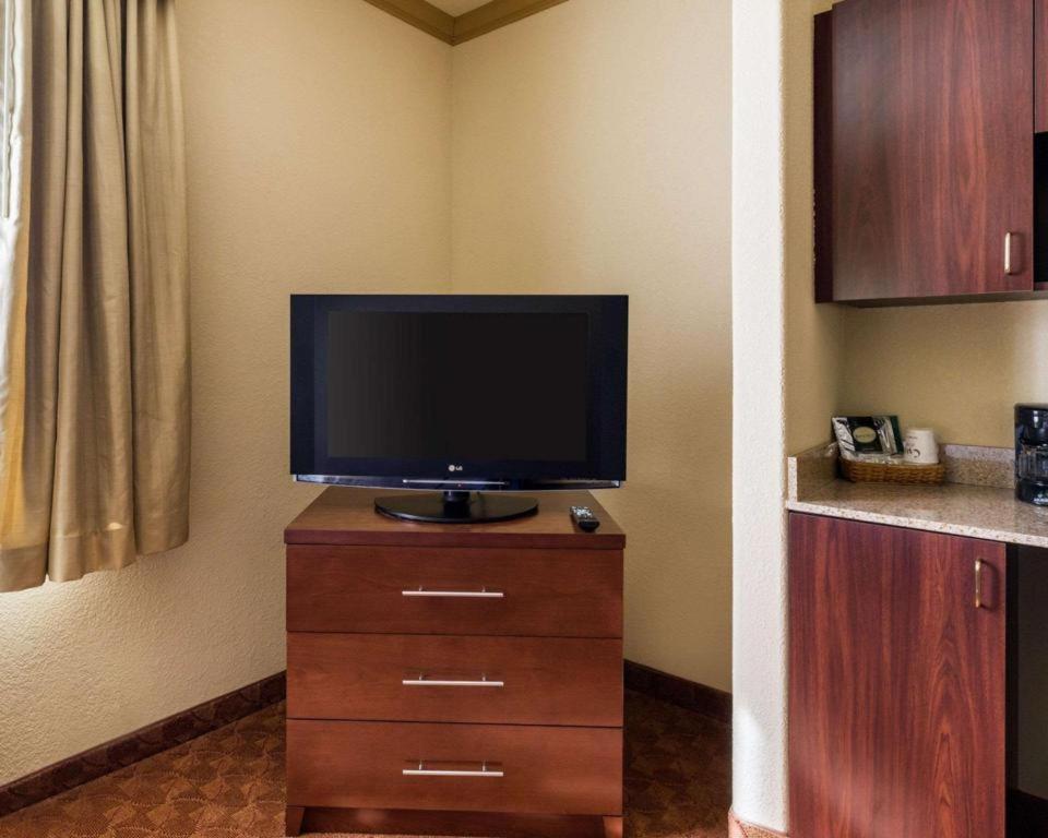 Comfort Suites Near Nasa - Clear Lake Webster Εξωτερικό φωτογραφία
