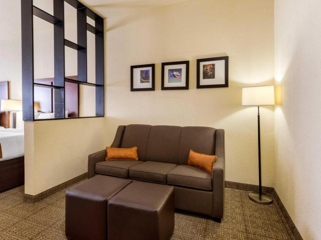Comfort Suites Near Nasa - Clear Lake Webster Εξωτερικό φωτογραφία