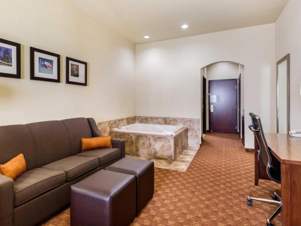 Comfort Suites Near Nasa - Clear Lake Webster Εξωτερικό φωτογραφία