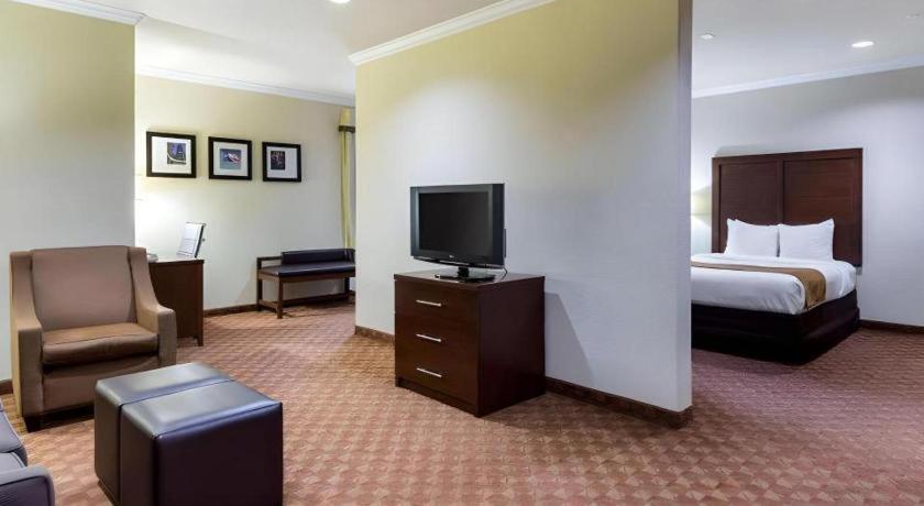 Comfort Suites Near Nasa - Clear Lake Webster Εξωτερικό φωτογραφία