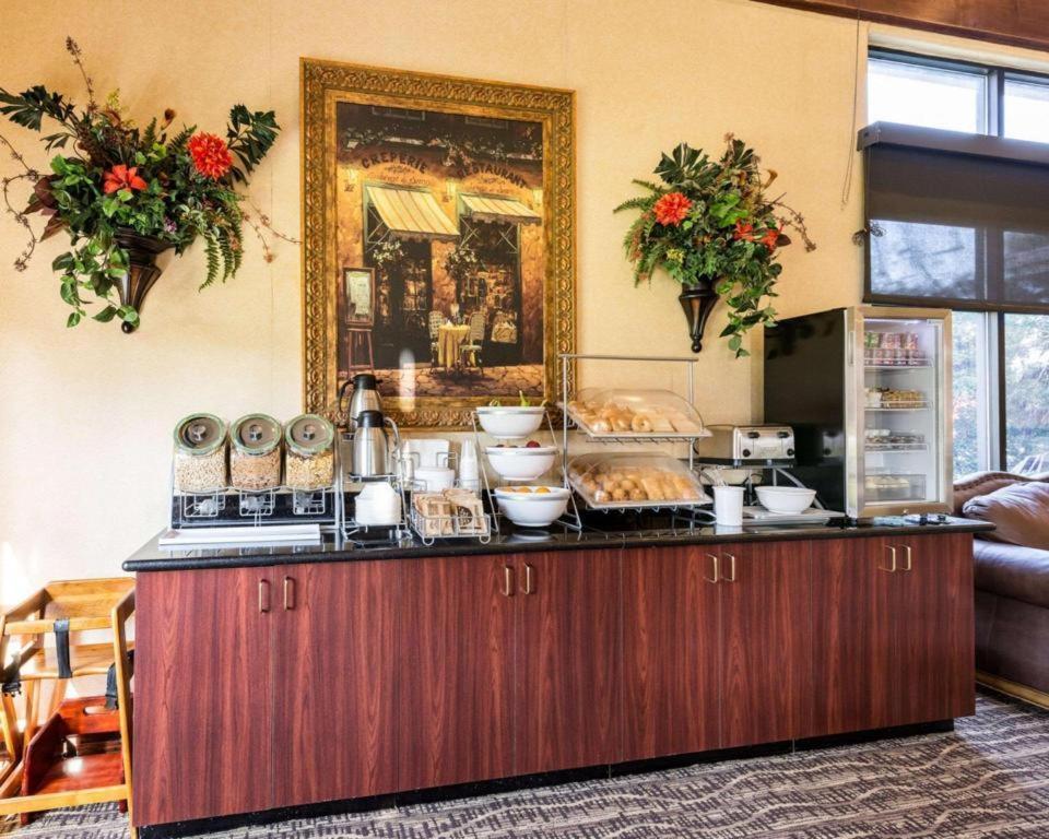 Comfort Suites Near Nasa - Clear Lake Webster Εξωτερικό φωτογραφία